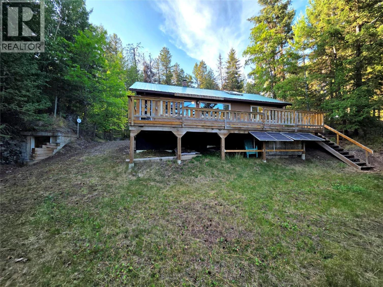 6453 Pinaus Lake Road, Falkland, BC, V0E 1W0 - 23