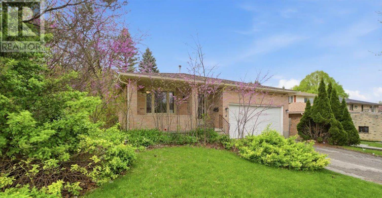 4-4 Chepstow Gate, London, ON, N6G 3S7