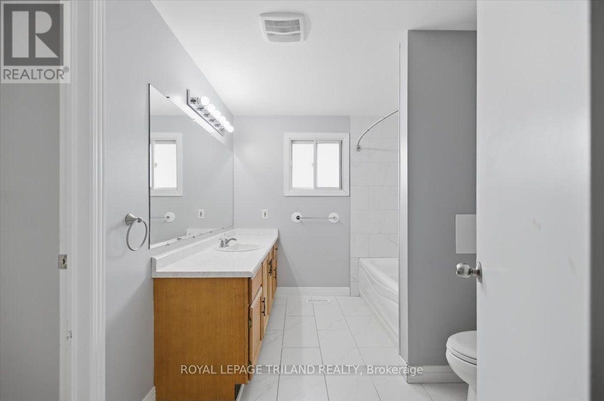 4-4 Chepstow Gate, London, ON, N6G 3S7 - 11