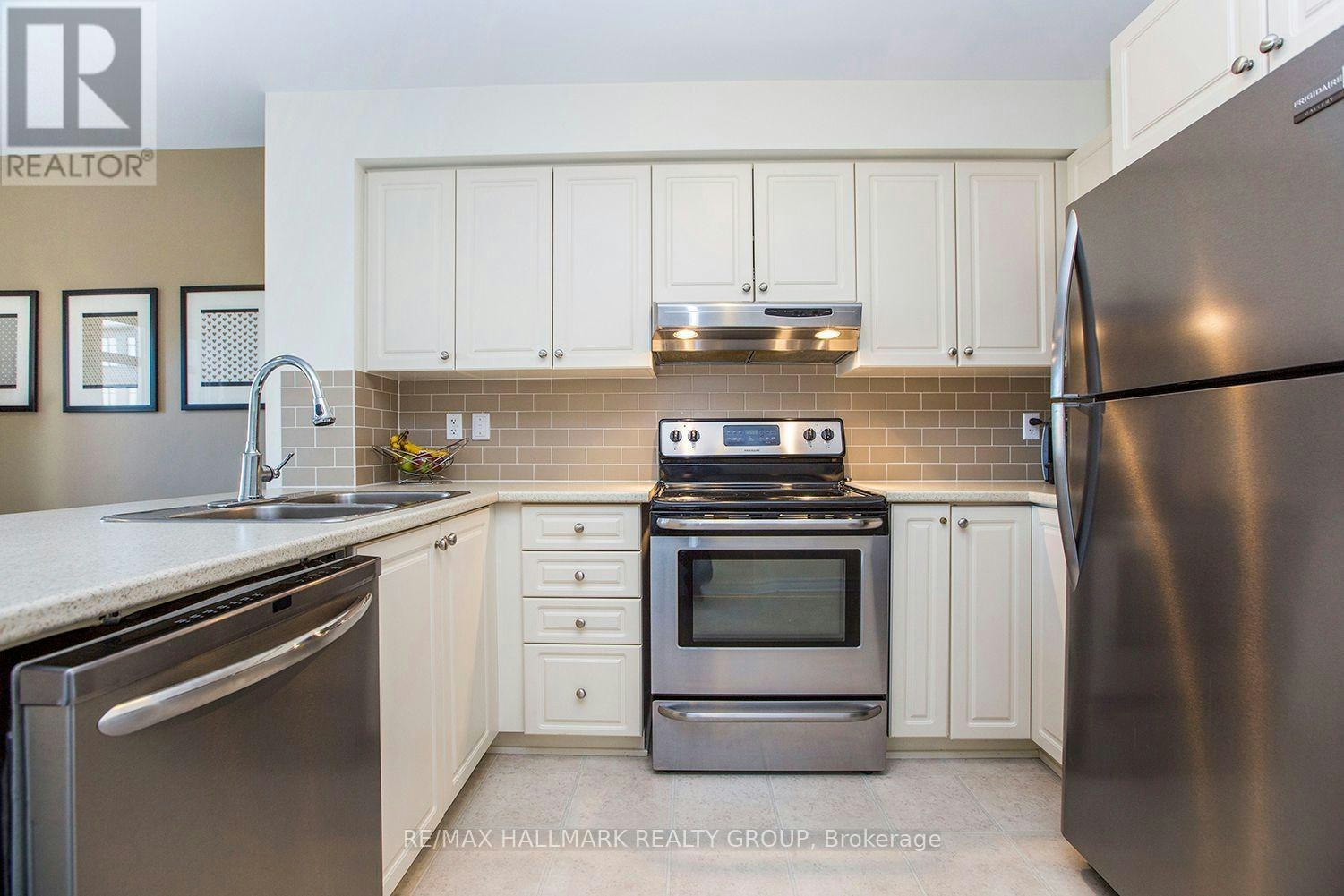 2404 Esprit Drive, Ottawa, ON, K4A 0R2 - 23