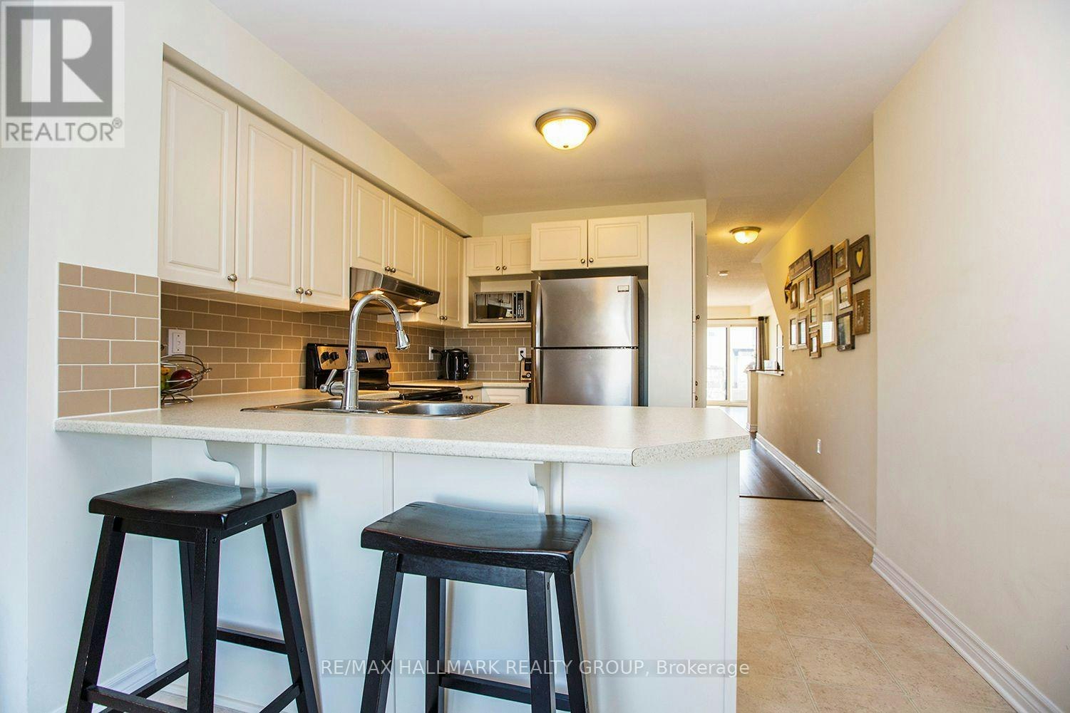 2404 Esprit Drive, Ottawa, ON, K4A 0R2 - 21