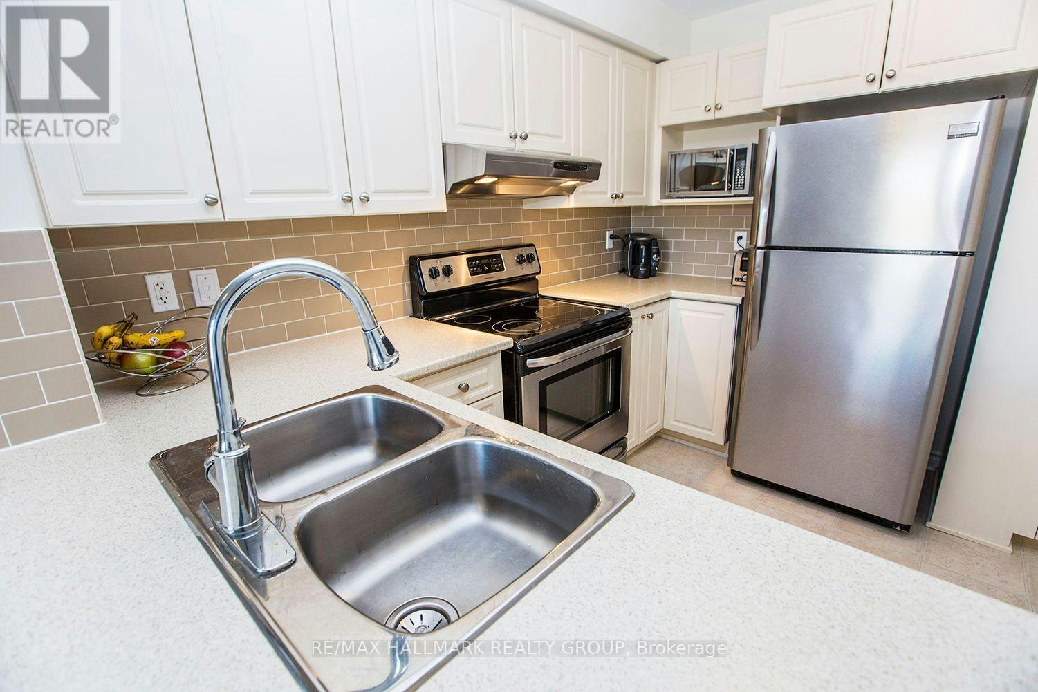 2404 Esprit Drive, Ottawa, ON, K4A 0R2 - 22