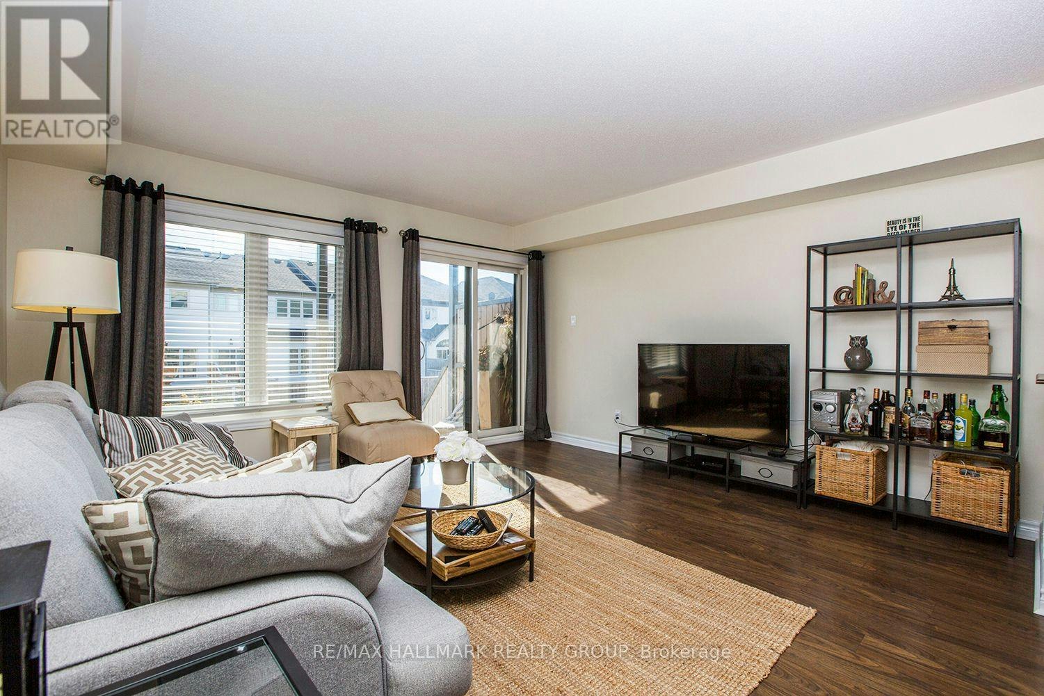 2404 Esprit Drive, Ottawa, ON, K4A 0R2 - 16