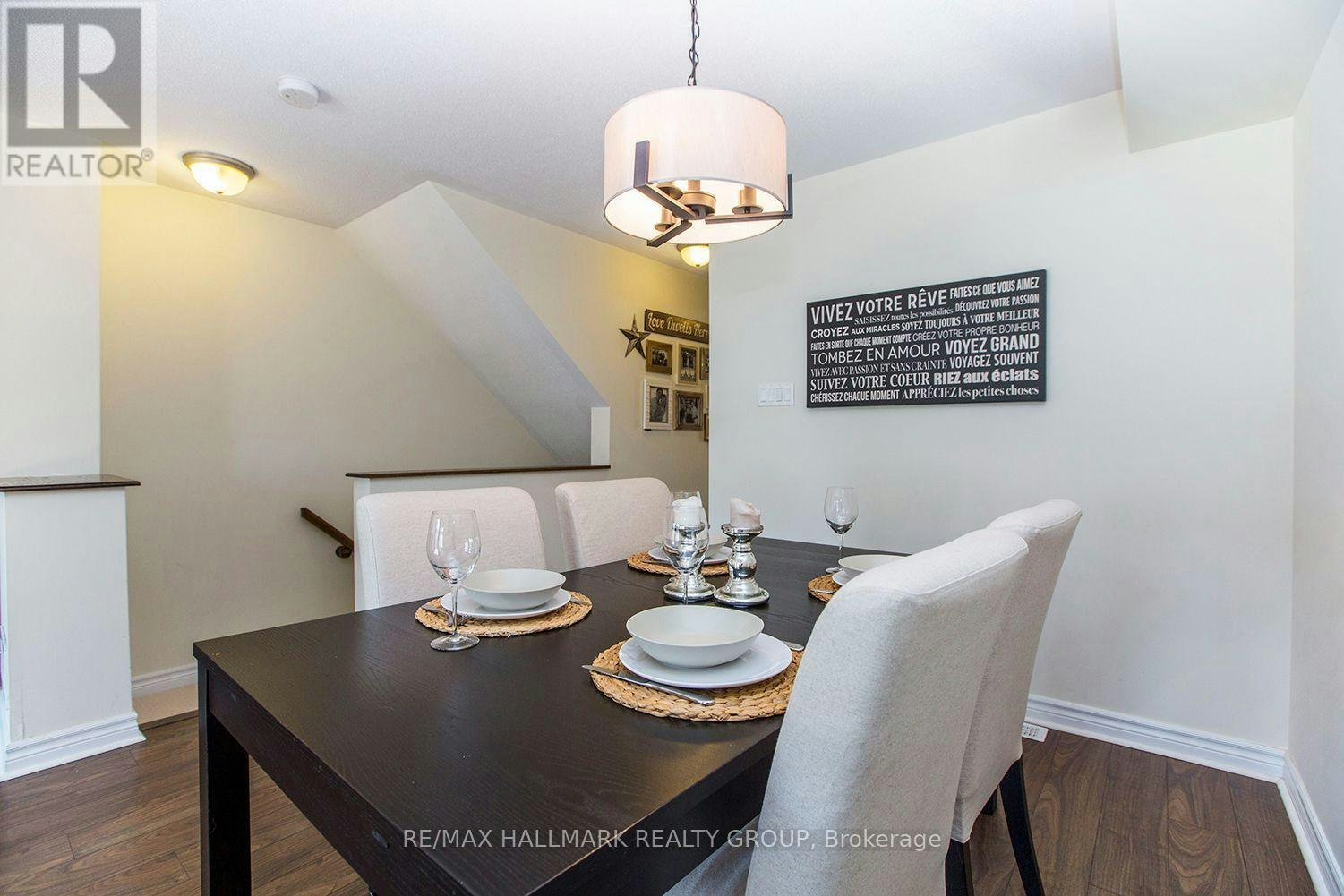 2404 Esprit Drive, Ottawa, ON, K4A 0R2 - 14