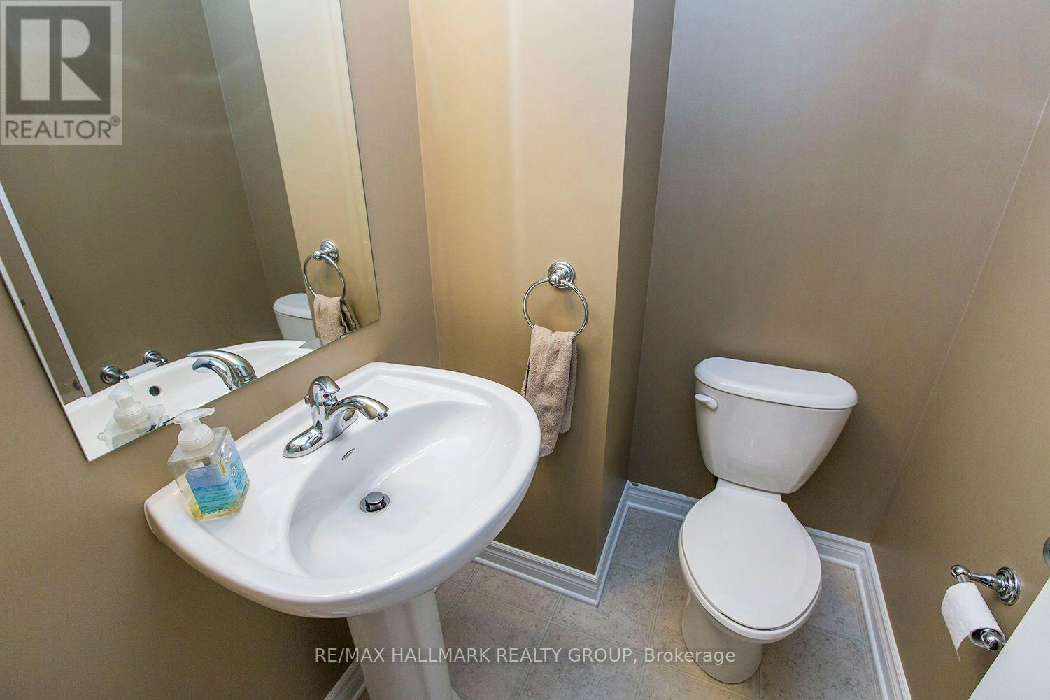 2404 Esprit Drive, Ottawa, ON, K4A 0R2 - 10