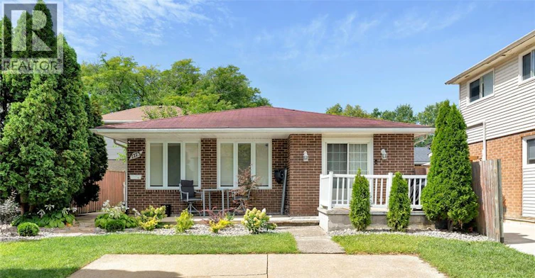 1273 Aire Place, Windsor, ON, N8S 4E3