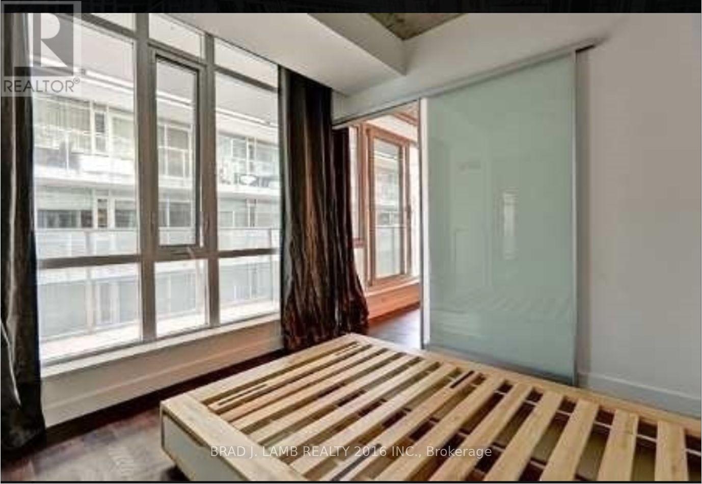 522-75 Portland Street, Toronto, ON, M5V 2M9 - 3