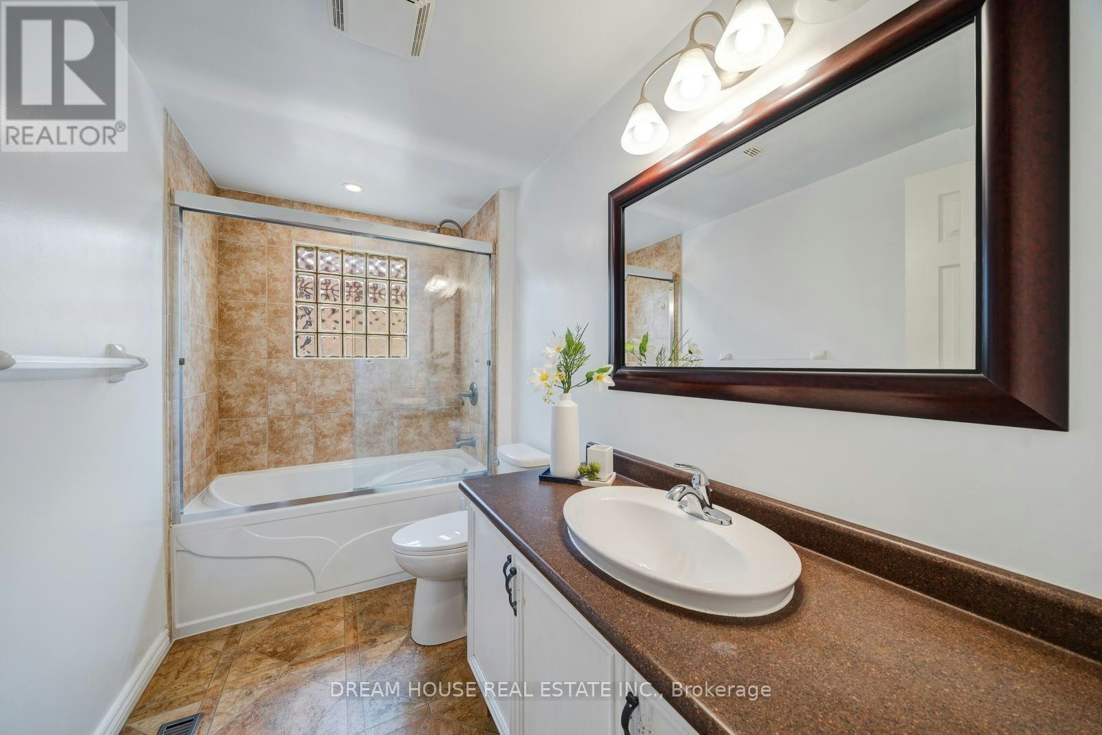 73 Hewitt Crescent, Ajax, ON, L1S 7B4 - 31