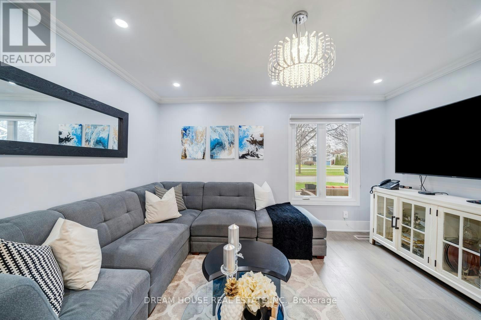 73 Hewitt Crescent, Ajax, ON, L1S 7B4 - 8