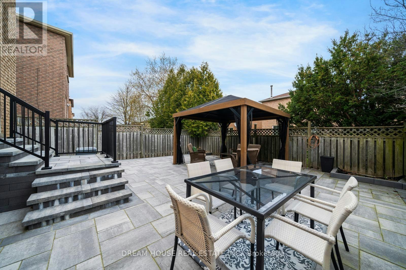 73 Hewitt Crescent, Ajax, ON, L1S 7B4 - 44