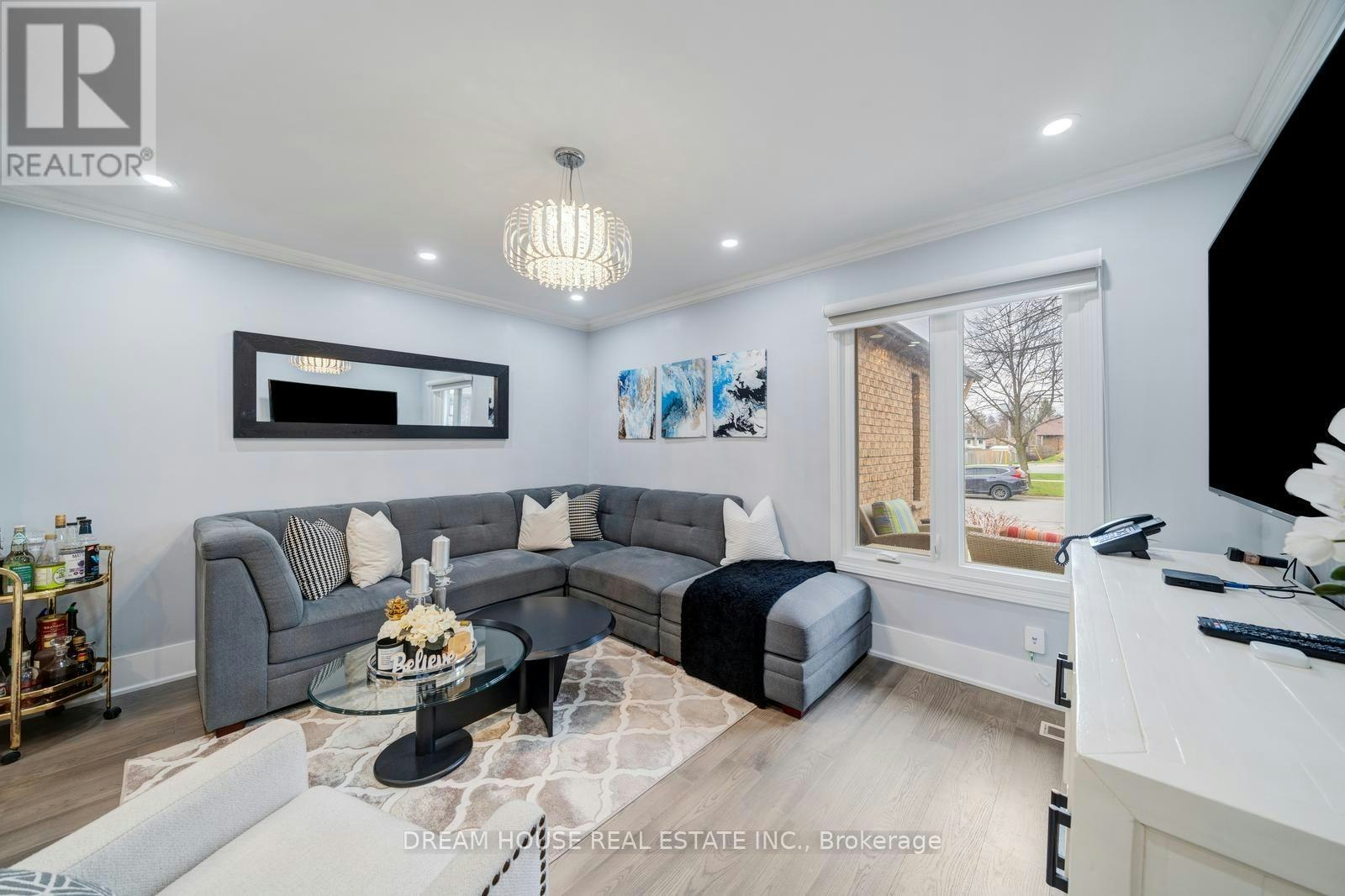 73 Hewitt Crescent, Ajax, ON, L1S 7B4 - 7