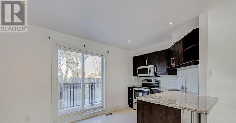 14 Coventry Street, Toronto, ON, M1L 0H1 - 14