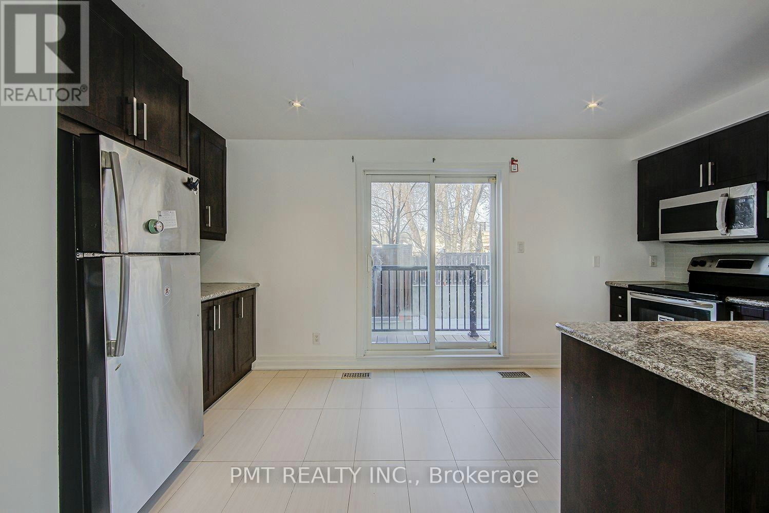 14 Coventry Street, Toronto, ON, M1L 0H1 - 15