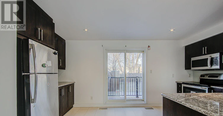 14 Coventry Street, Toronto, ON, M1L 0H1 - 15