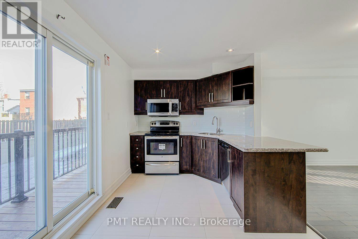14 Coventry Street, Toronto, ON, M1L 0H1 - 11