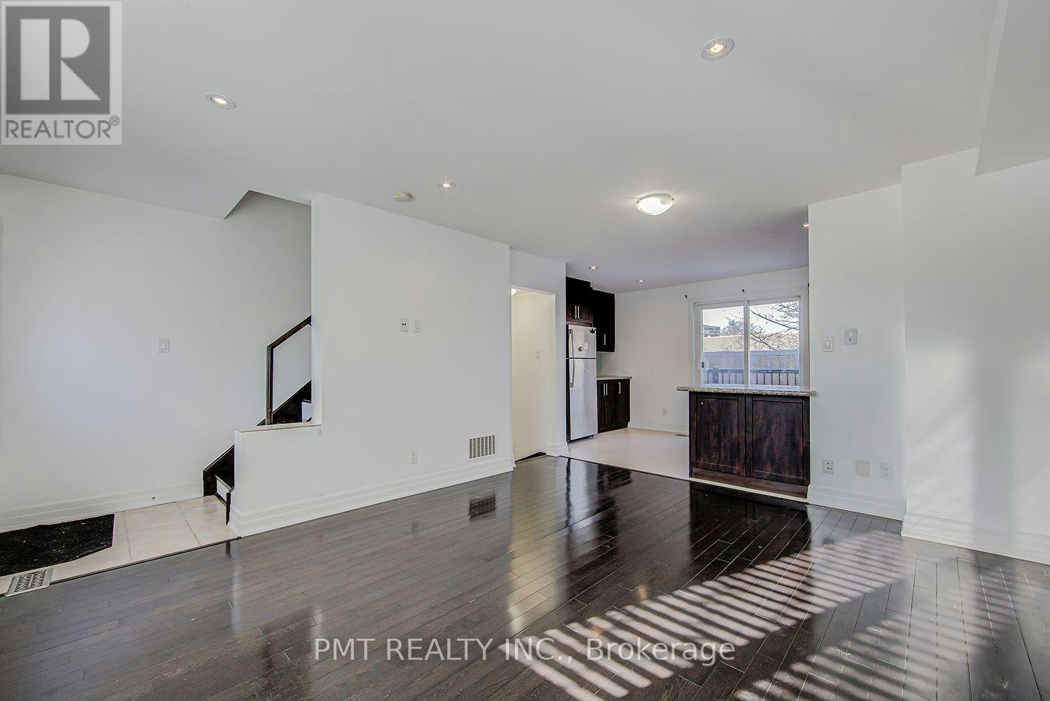 14 Coventry Street, Toronto, ON, M1L 0H1 - 4