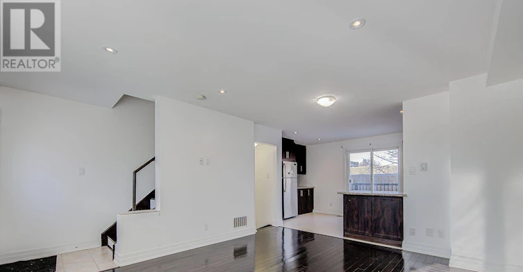 14 Coventry Street, Toronto, ON, M1L 0H1 - 4
