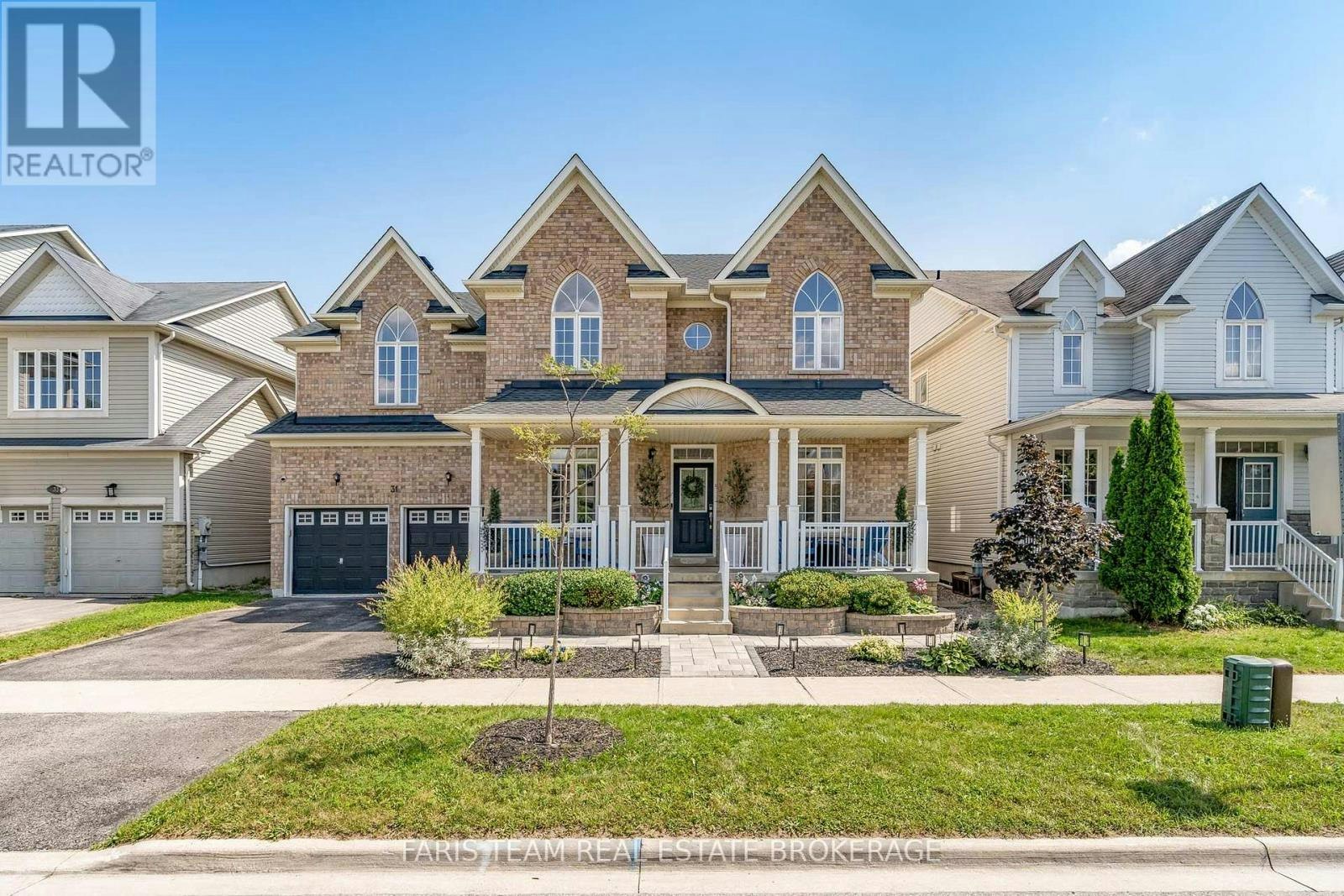 31 The Queensway, Barrie, ON, L4M 7H5