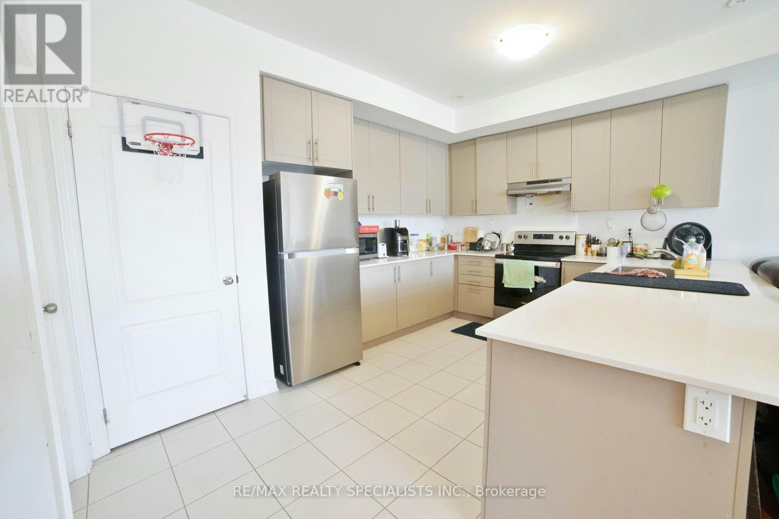 29 Tiveron Avenue, Caledon, ON, L7C 3S9 - 4
