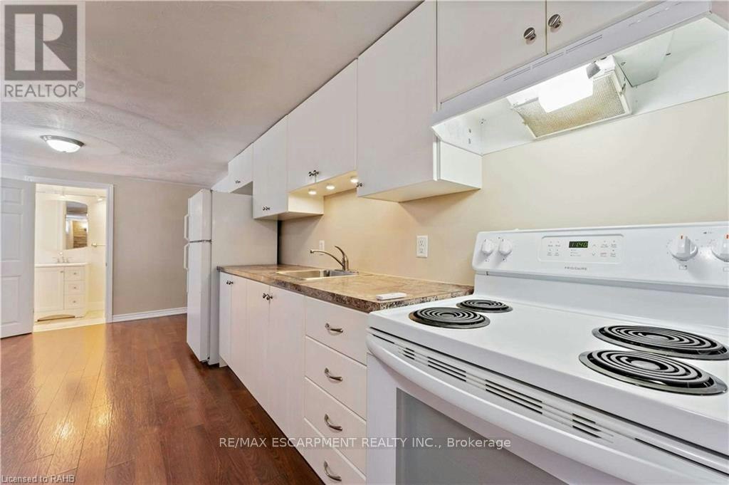 BASEMENT-864 Upper Ottawa Street, Hamilton, ON, L8T 3V5 - 5