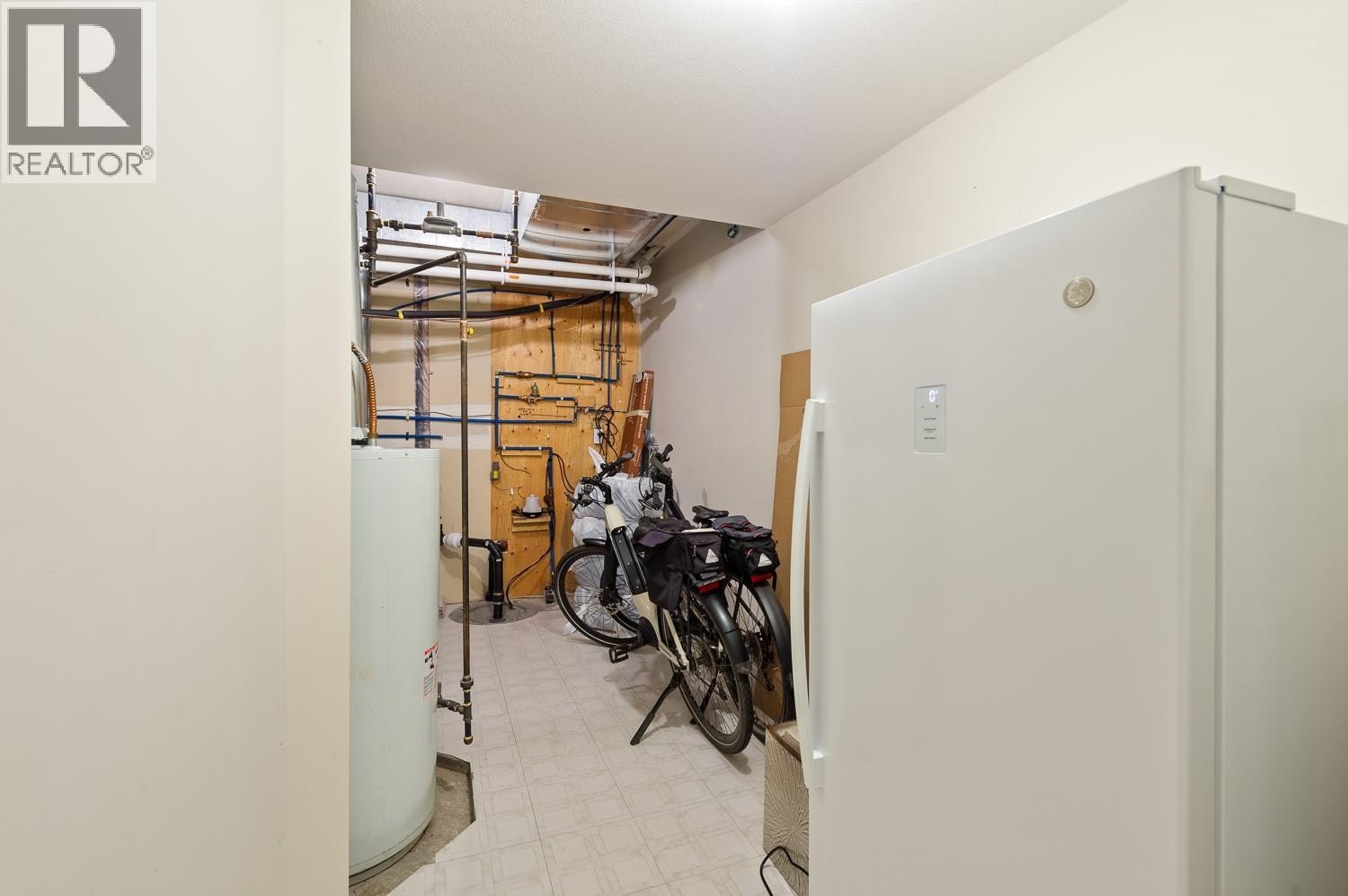 4141 S Gallaghers Boulevard, Kelowna, BC, V1W 4V2 - 38