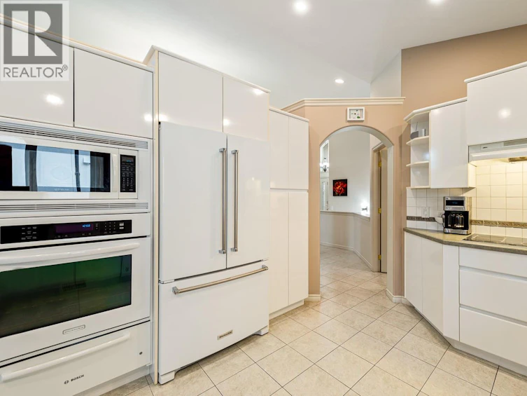 4141 S Gallaghers Boulevard, Kelowna, BC, V1W 4V2 - 12