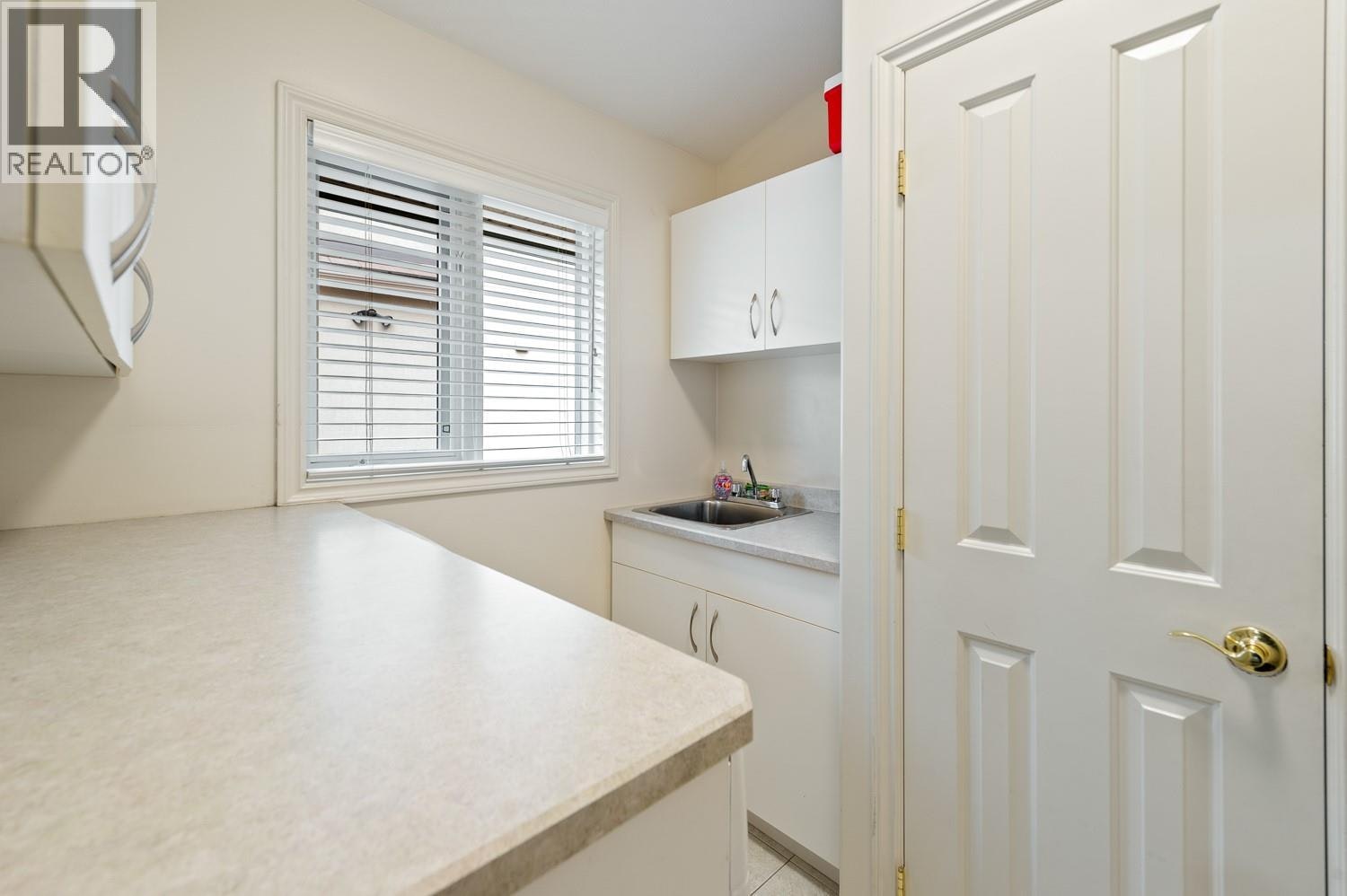 4141 S Gallaghers Boulevard, Kelowna, BC, V1W 4V2 - 23