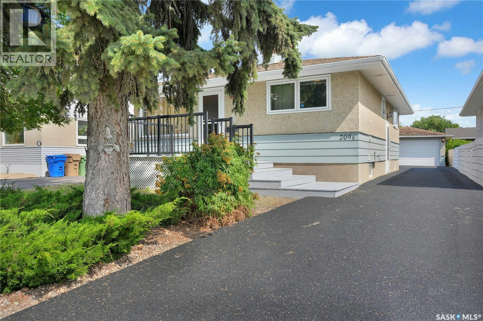 209 Broad Street N, Regina, SK, S4R 2X7