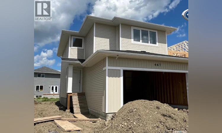 467 Traeger Close