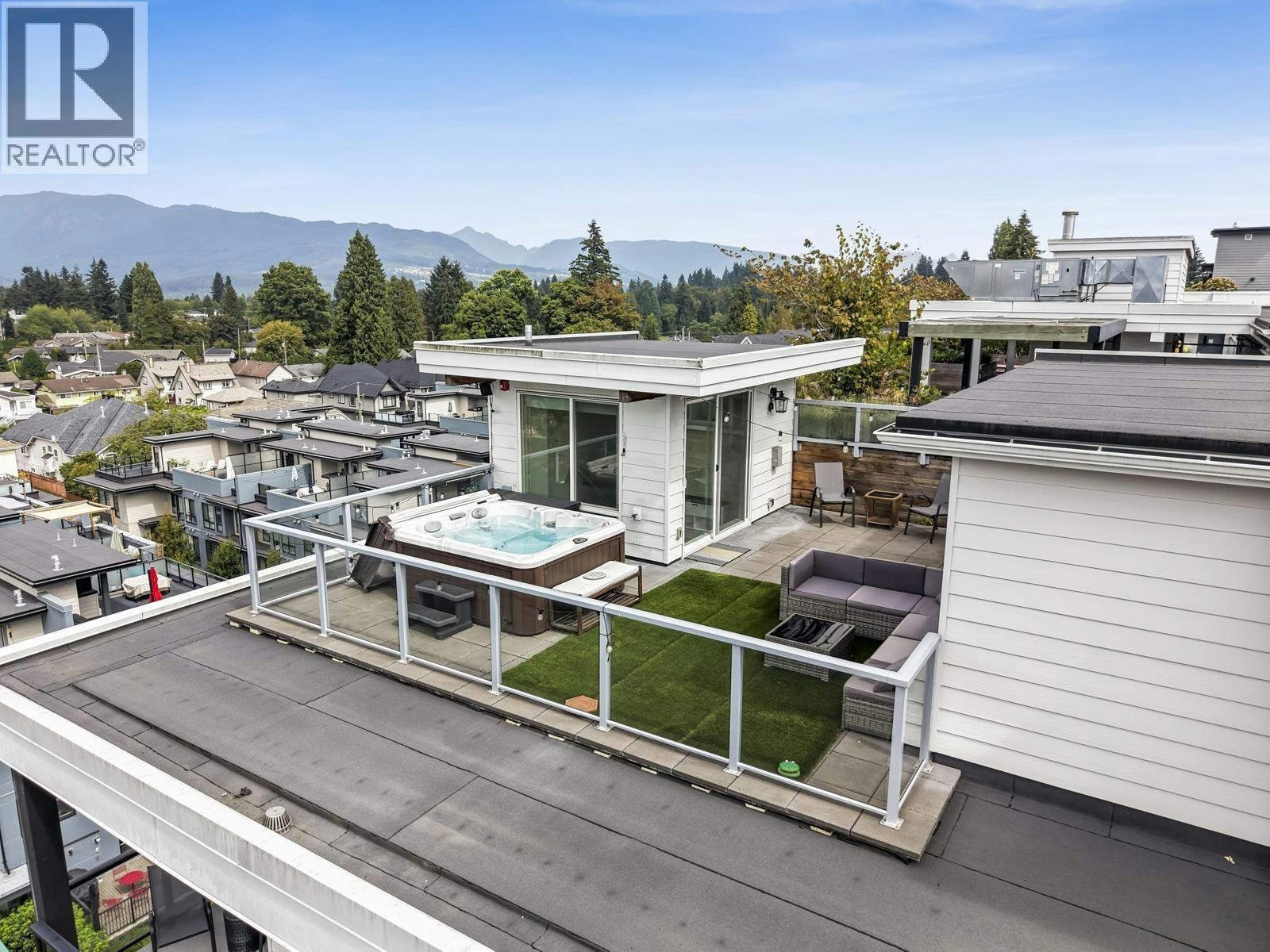 611-707 Como Lake Avenue, Coquitlam, BC, V3J 0J5