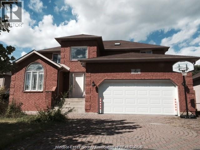 512 John Harvey, Windsor, ON, N9E 4W1
