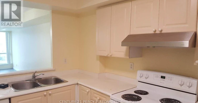 1103-18 Lee Centre Drive, Toronto, ON, M1H 3H5 - 7