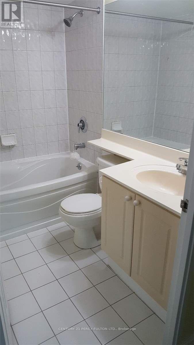 1103-18 Lee Centre Drive, Toronto, ON, M1H 3H5 - 3