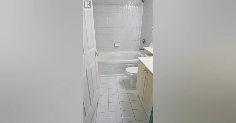 1103-18 Lee Centre Drive, Toronto, ON, M1H 3H5 - 4