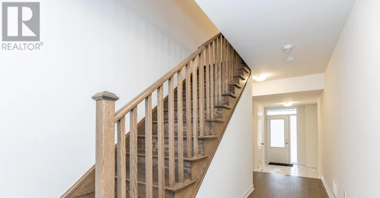 15 Gunton Street, Aurora, ON, L4G 4A9 - 7
