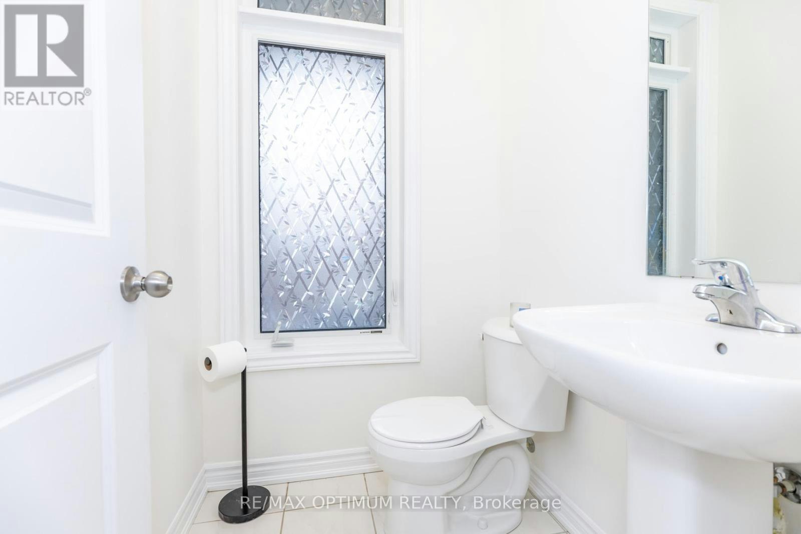 15 Gunton Street, Aurora, ON, L4G 4A9 - 18
