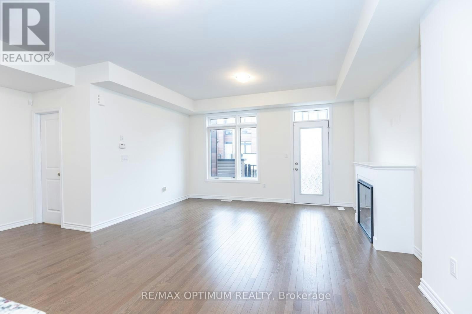 15 Gunton Street, Aurora, ON, L4G 4A9 - 15