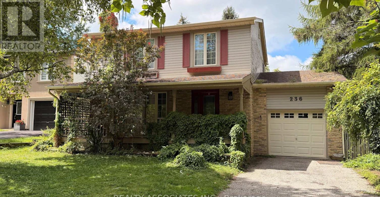 236 Hibiscus Court, Newmarket, ON, L3Y 5K9