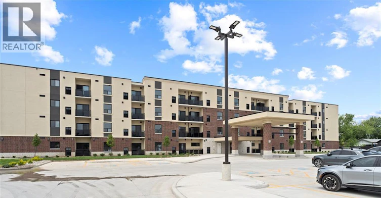 215-1 Parnell, Essex, ON, N0R 1J0 - 2