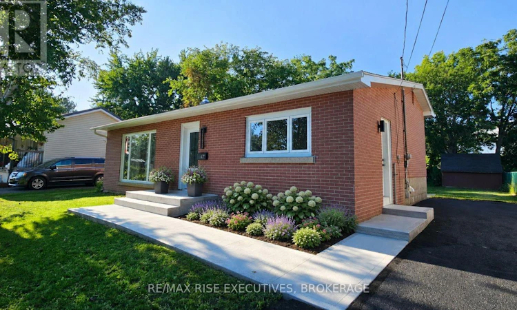 47 Henry Crescent