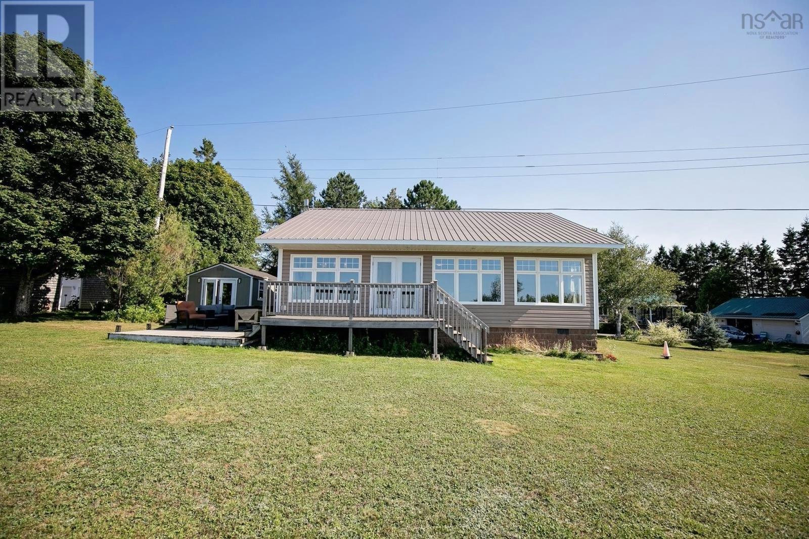 14 Roy Haines Lane, Amherst Shore, NS, B0L 1E0