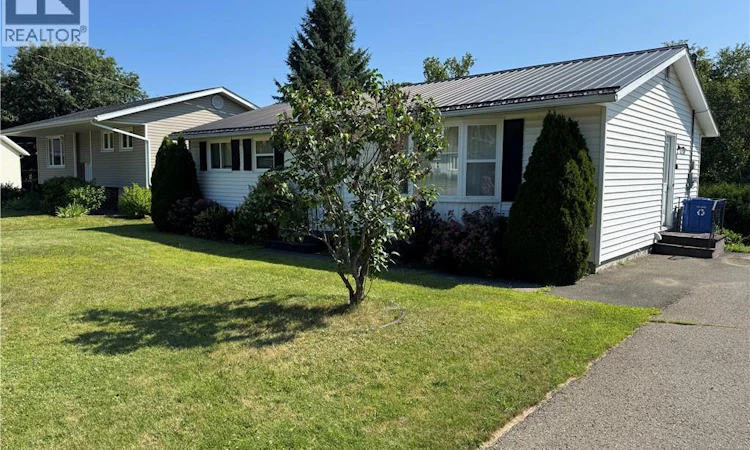 104 Manor Court