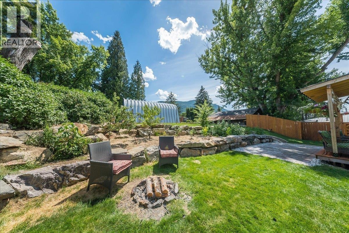 526 12th Avenue, Genelle, BC, V0G 1G0 - 34