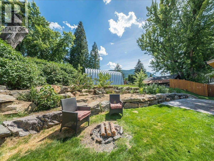 526 12th Avenue, Genelle, BC, V0G 1G0 - 34