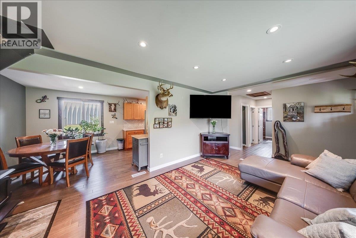 526 12th Avenue, Genelle, BC, V0G 1G0 - 7