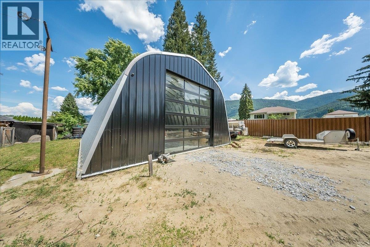 526 12th Avenue, Genelle, BC, V0G 1G0 - 39