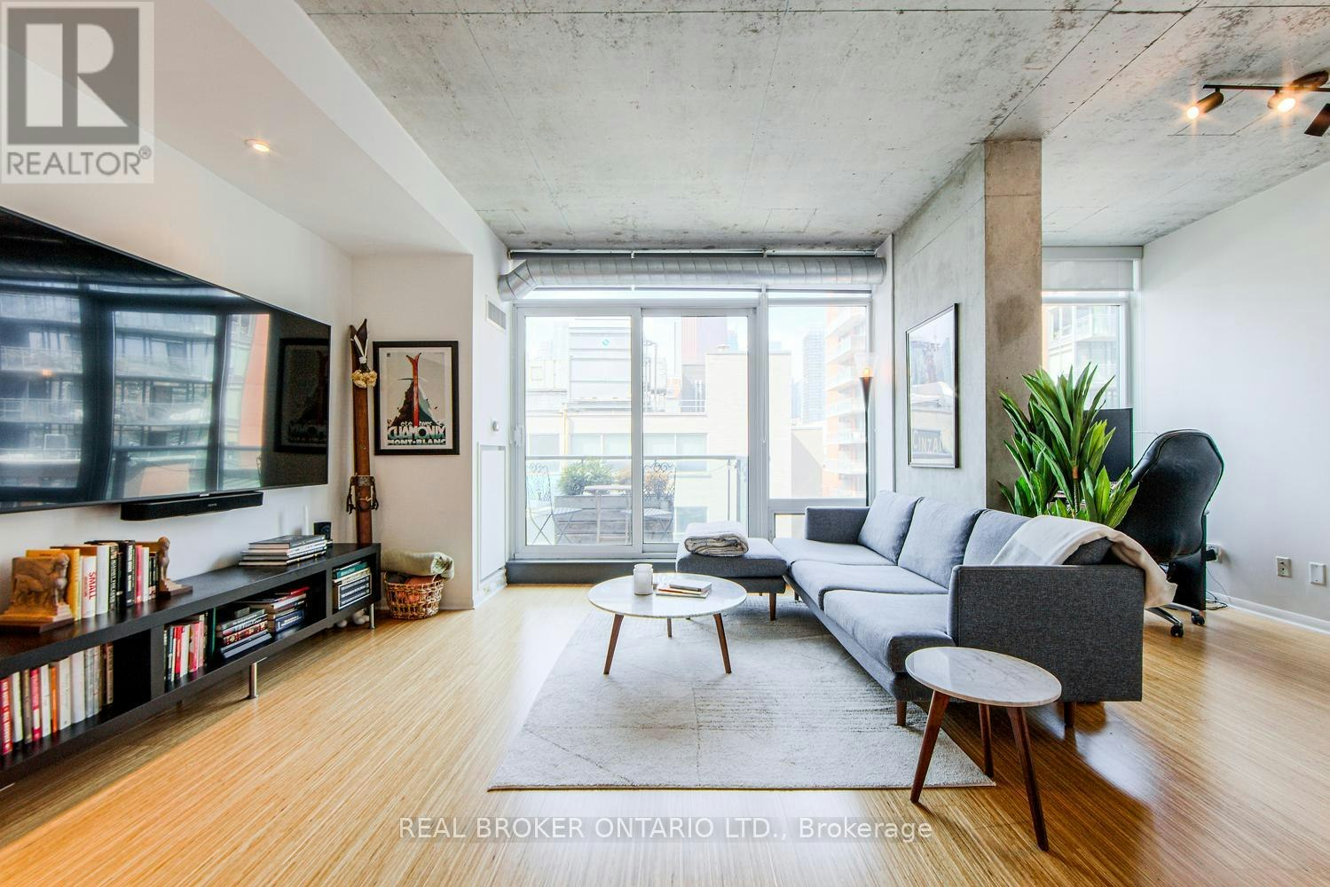 732-333 Adelaide Street E, Toronto, ON, M5A 1N3