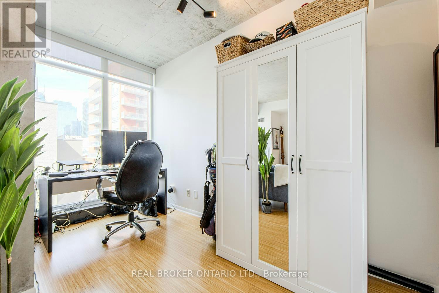 732-333 Adelaide Street E, Toronto, ON, M5A 1N3 - 5
