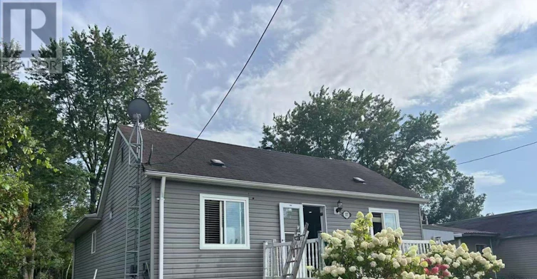 377 Walter Drive, Georgina, ON, L4P 3A8 - 2