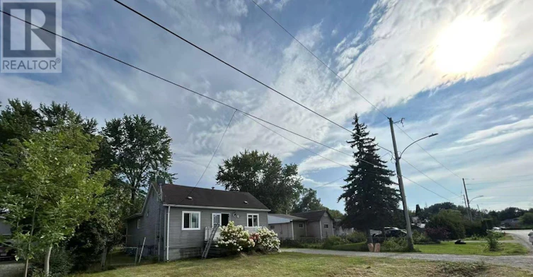 377 Walter Drive, Georgina, ON, L4P 3A8
